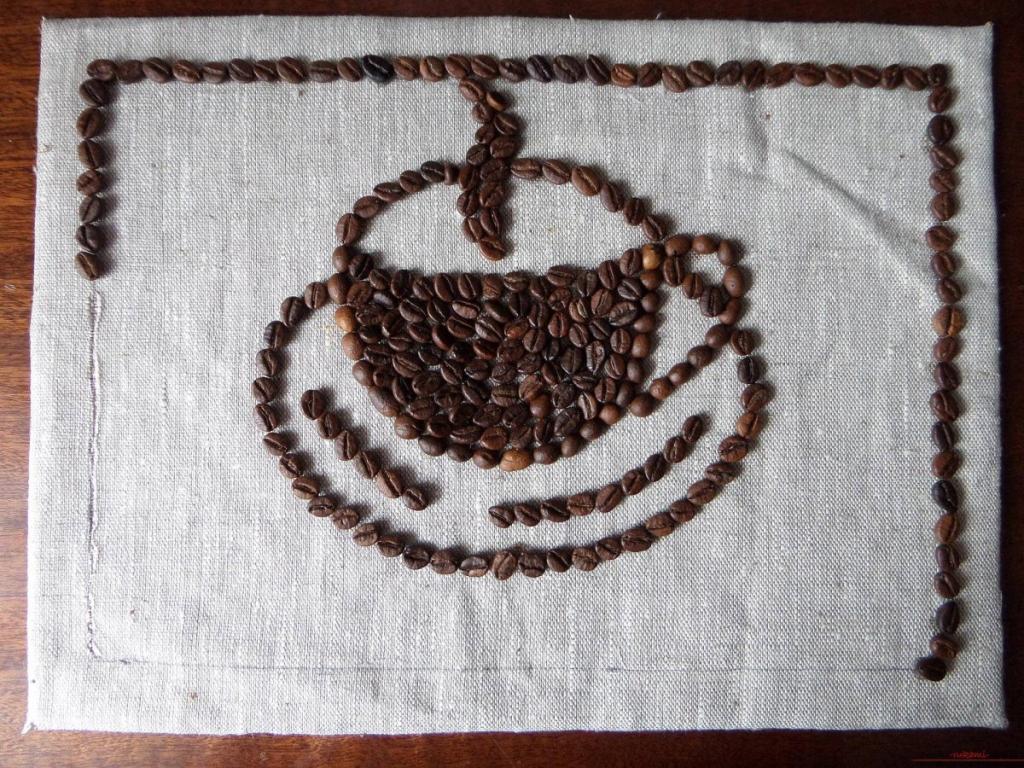 Кружка из кофейных зерен